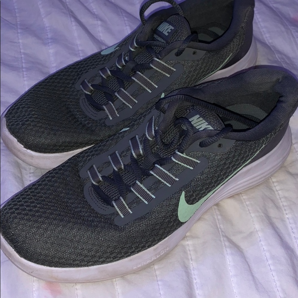 Nike lunar converge running shoes